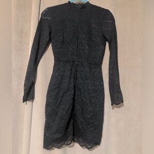 Lace Wilfred Branded Dress in Size 0
